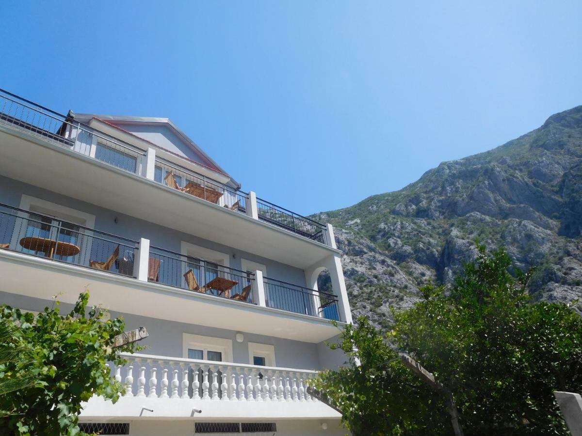 Villa Aronija Kotor Exterior photo